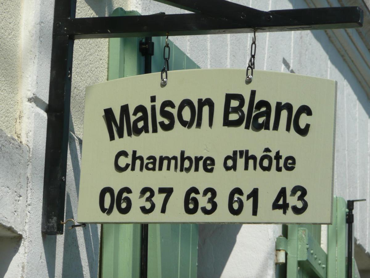 Bed and Breakfast Maison Blanc Gibourne Zewnętrze zdjęcie