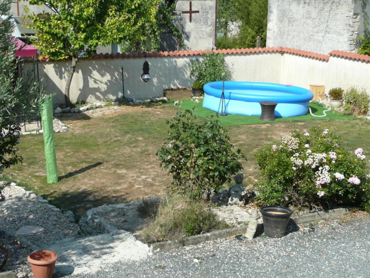 Bed and Breakfast Maison Blanc Gibourne Zewnętrze zdjęcie